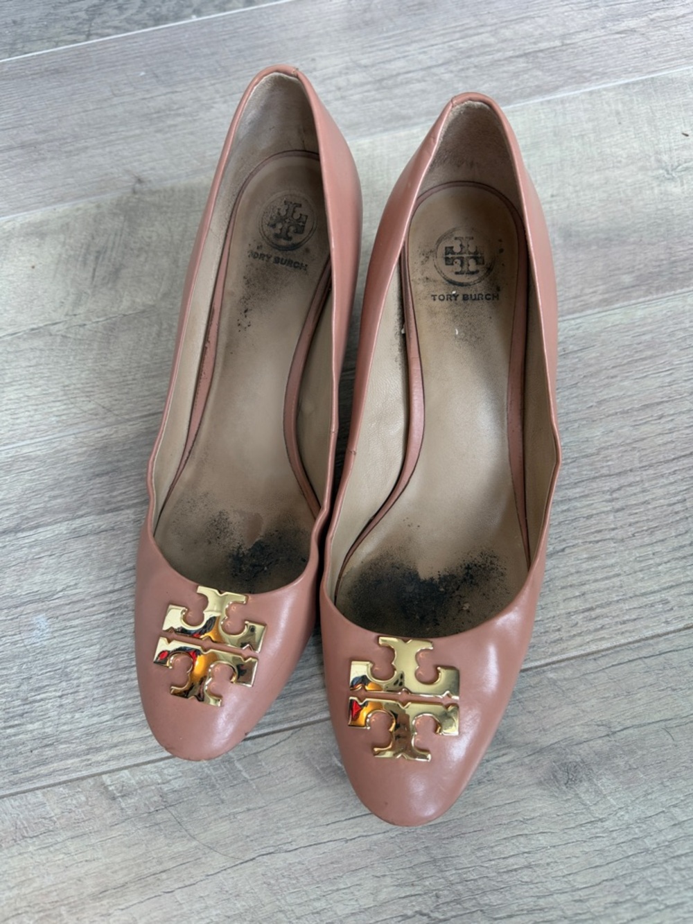 Tory Burch Rose Leather Logo Pumps with Gold Emblem
